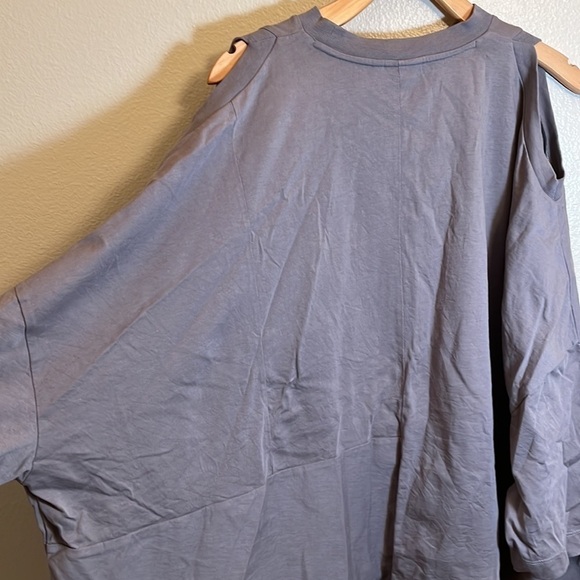 ASOS Design Cold Shoulder Oversized Shirt - Picture 6 of 9